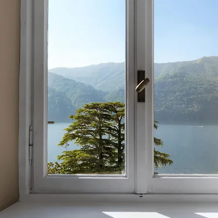 Ruby With View By Petra Luxury * Laglio